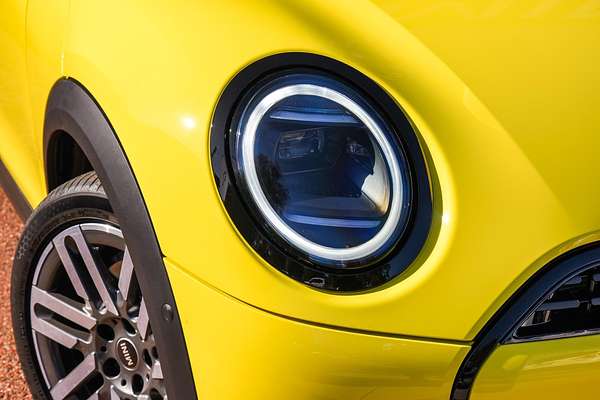 2024 MINI Cooper C Classic F65