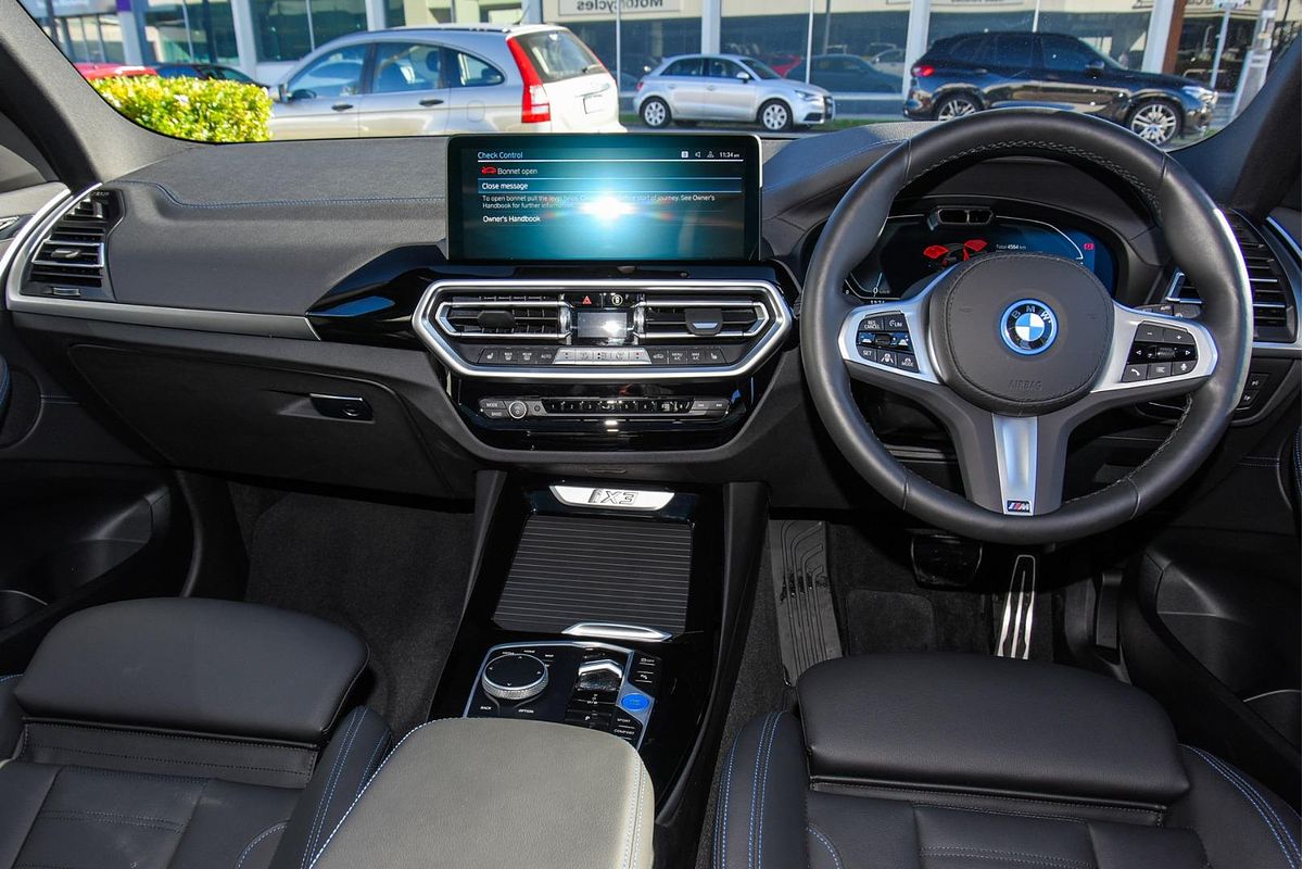 2024 BMW iX3 M Sport G08