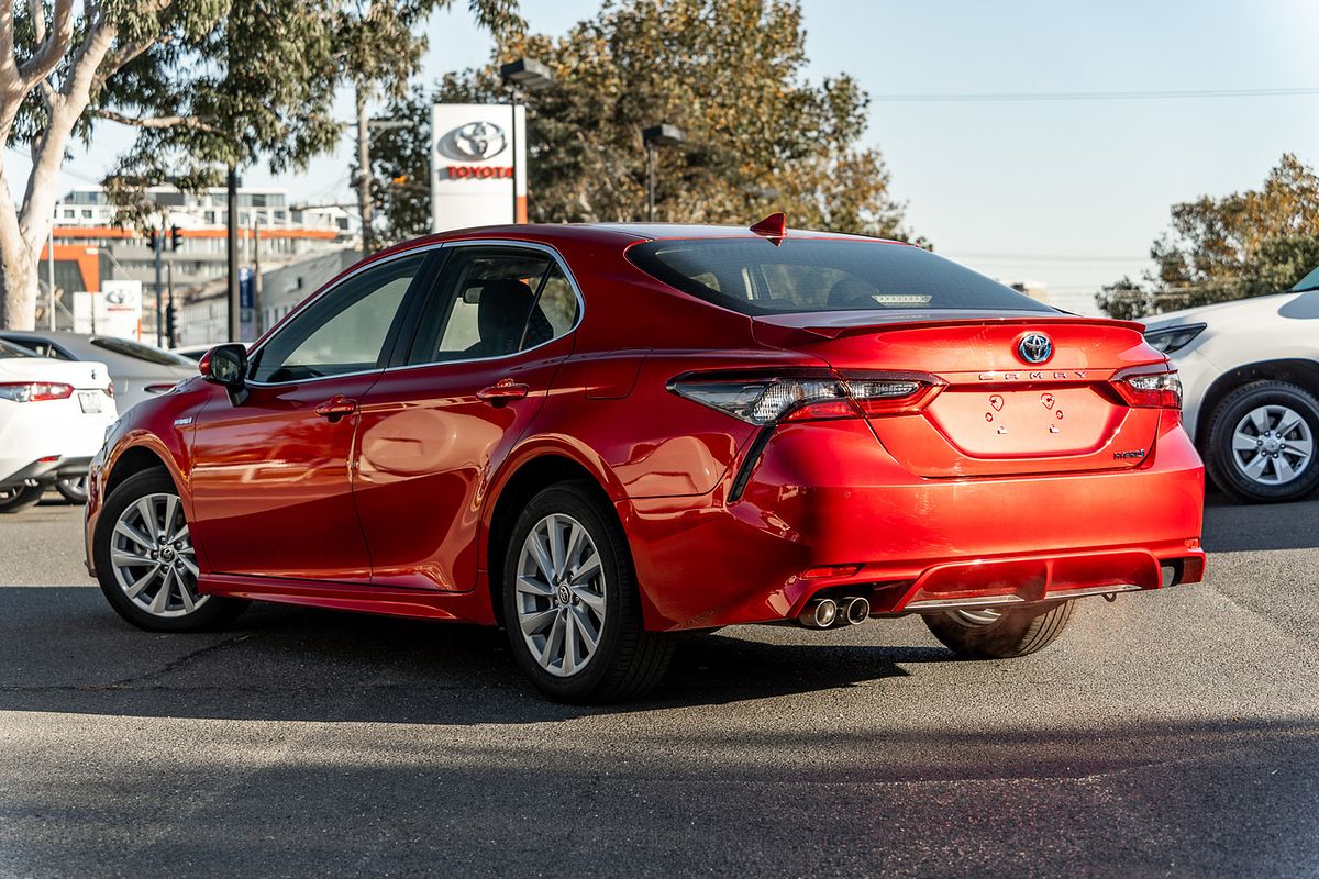 2023 Toyota Camry Hybrid