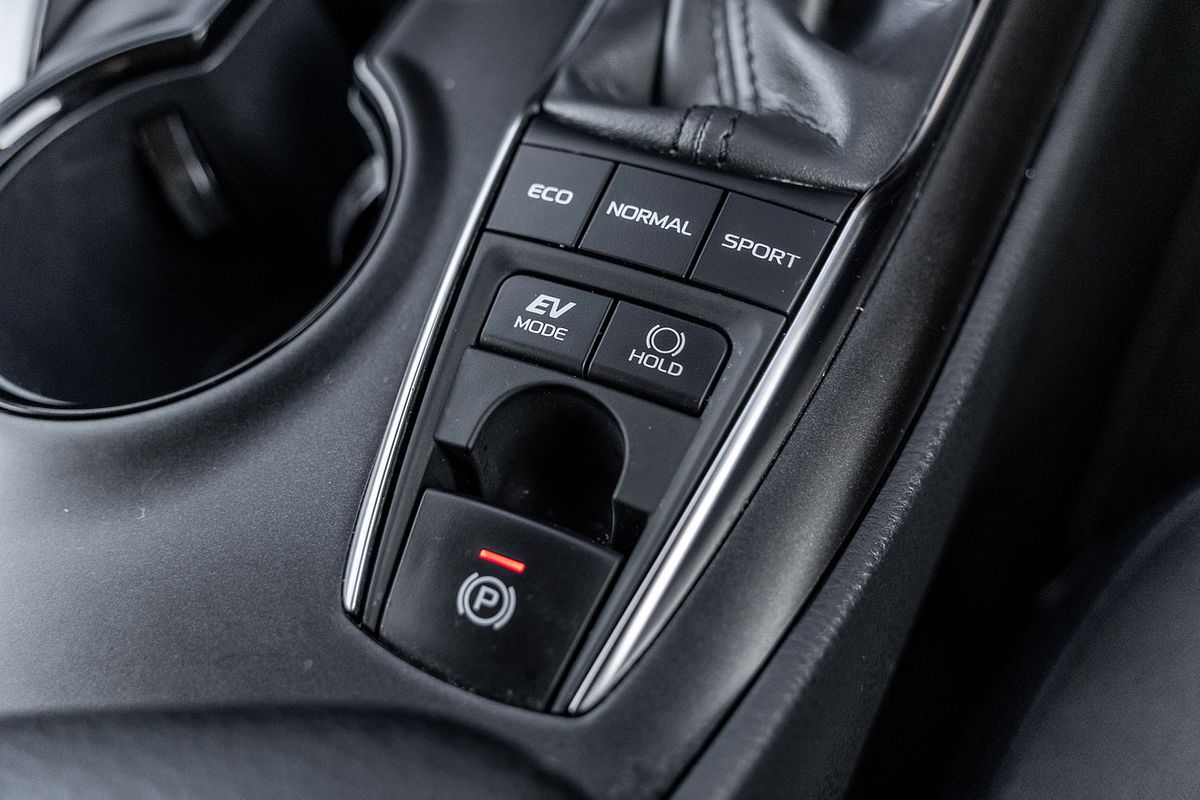 2023 Toyota Camry Hybrid