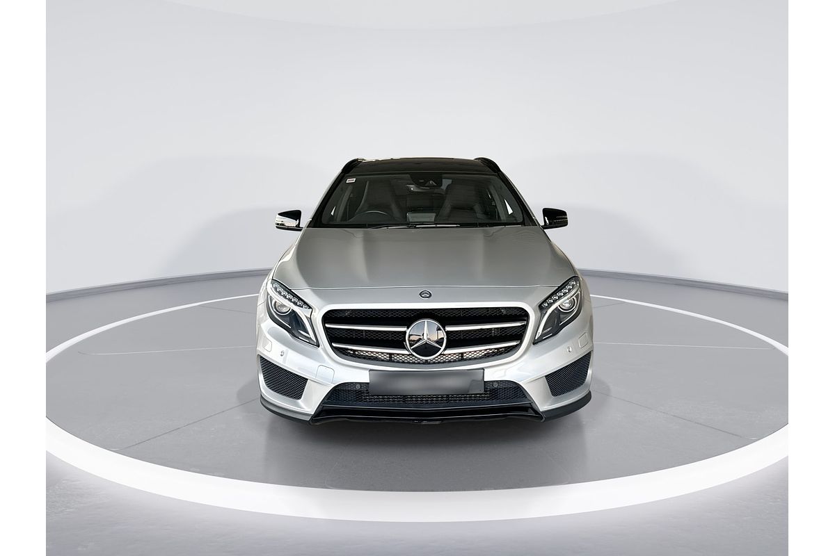 2015 Mercedes-Benz GLA-Class GLA250 X156