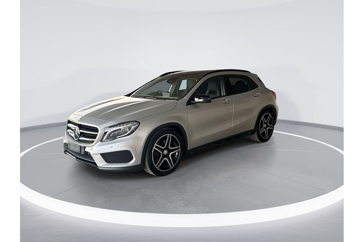 2015 Mercedes-Benz GLA-Class GLA250 X156