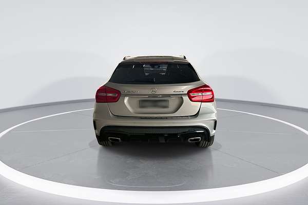 2015 Mercedes-Benz GLA-Class GLA250 X156
