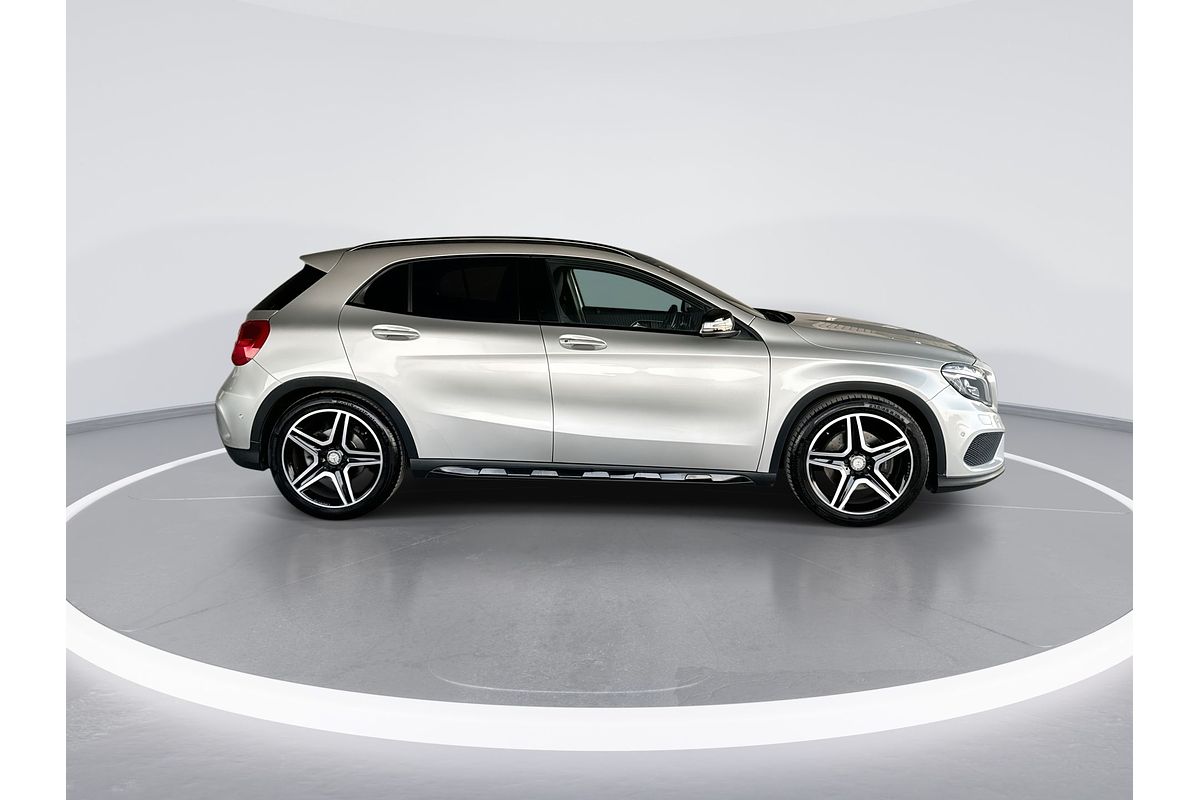 2015 Mercedes-Benz GLA-Class GLA250 X156