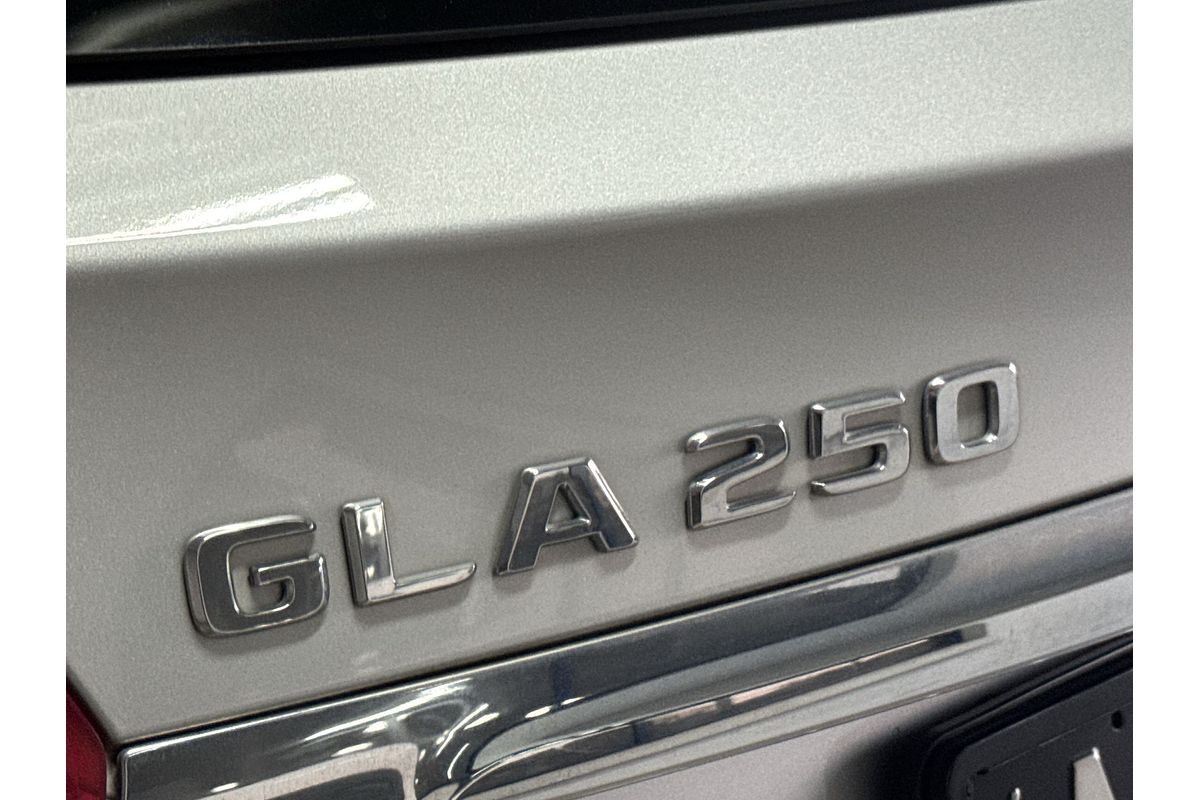 2015 Mercedes-Benz GLA-Class GLA250 X156