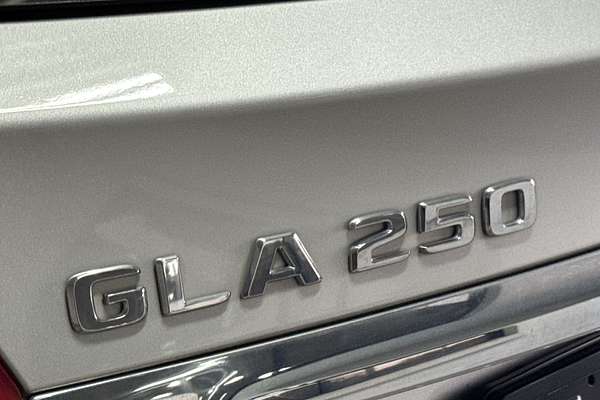 2015 Mercedes-Benz GLA-Class GLA250 X156