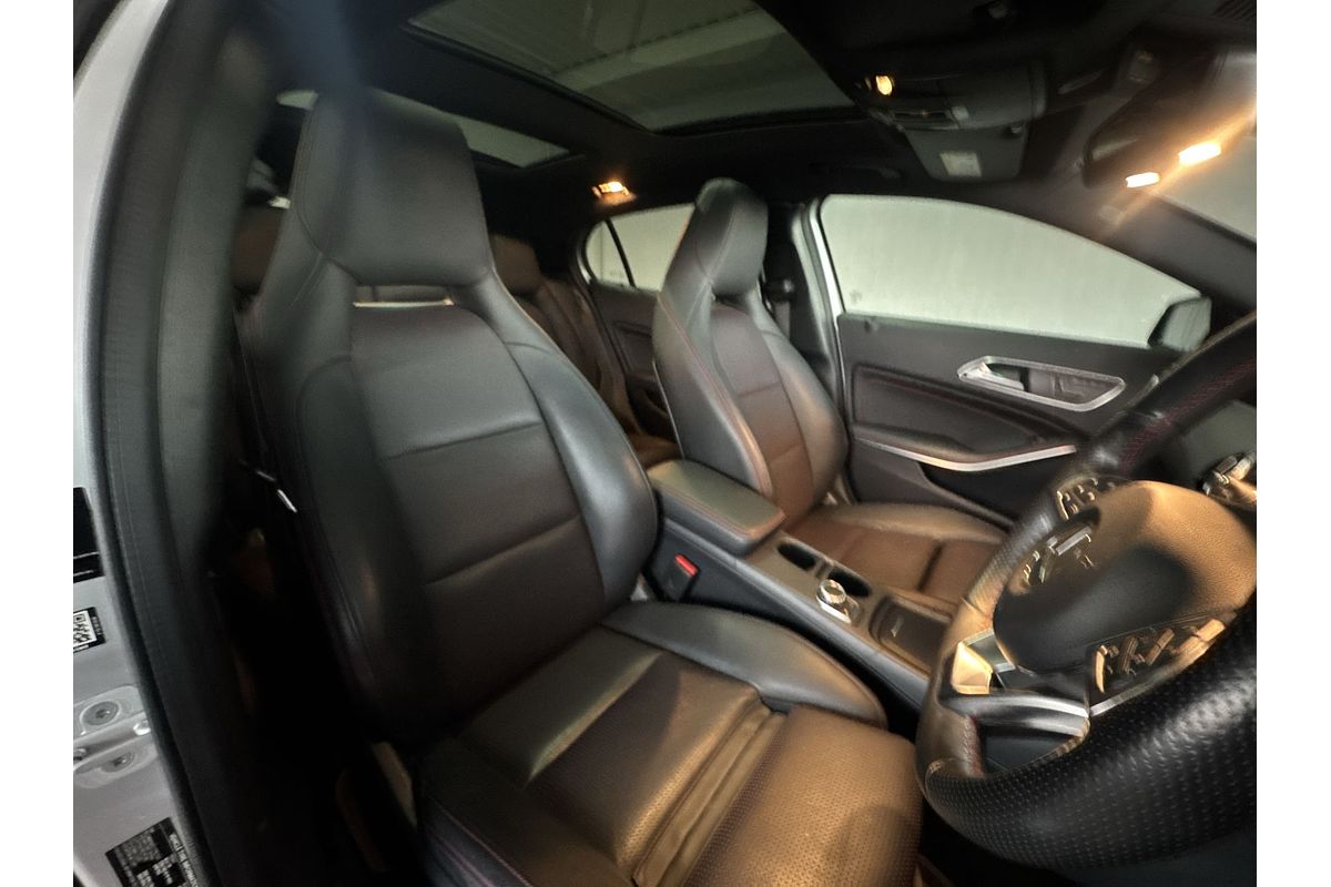 2015 Mercedes-Benz GLA-Class GLA250 X156