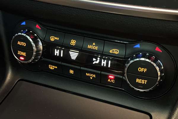 2015 Mercedes-Benz GLA-Class GLA250 X156