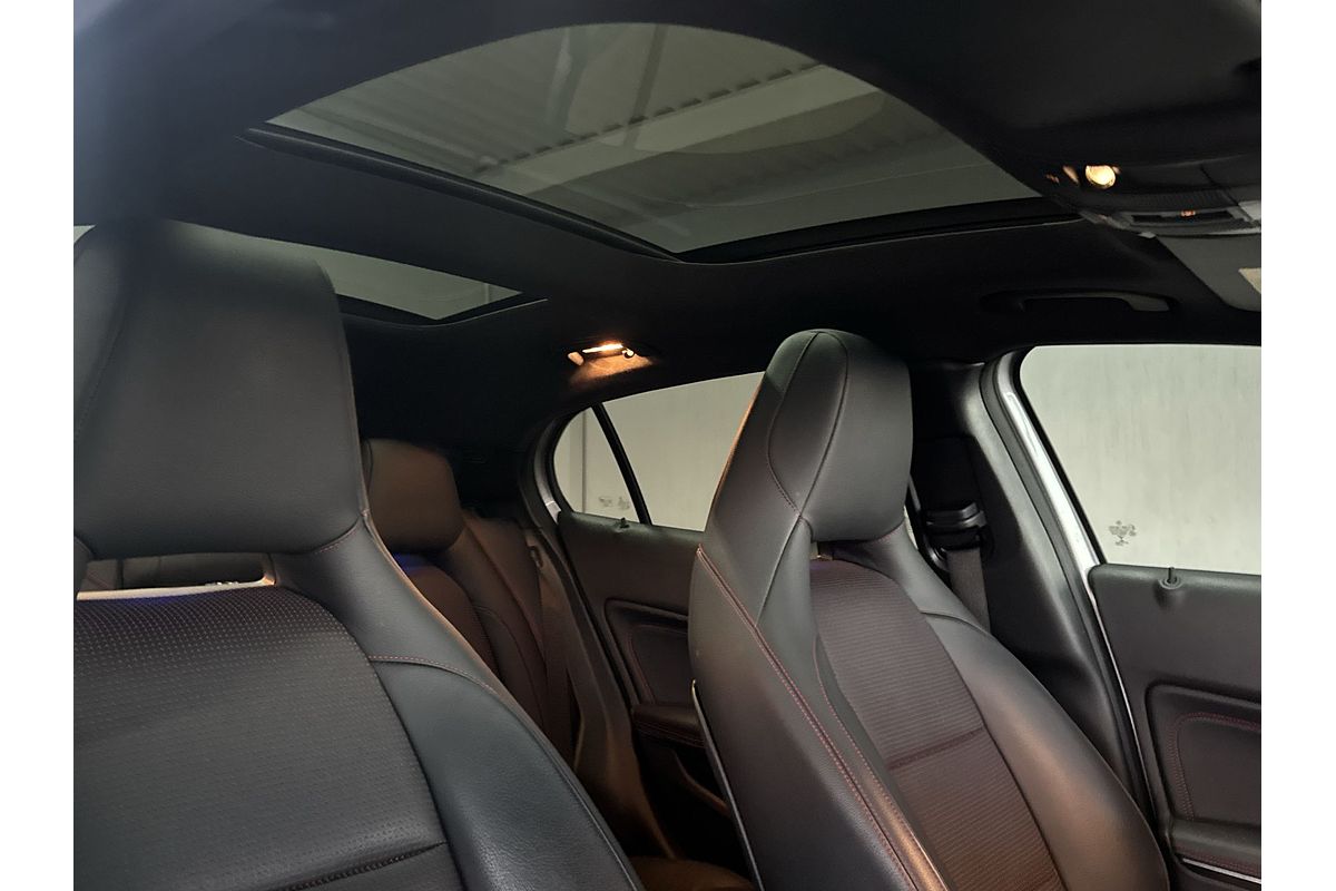 2015 Mercedes-Benz GLA-Class GLA250 X156