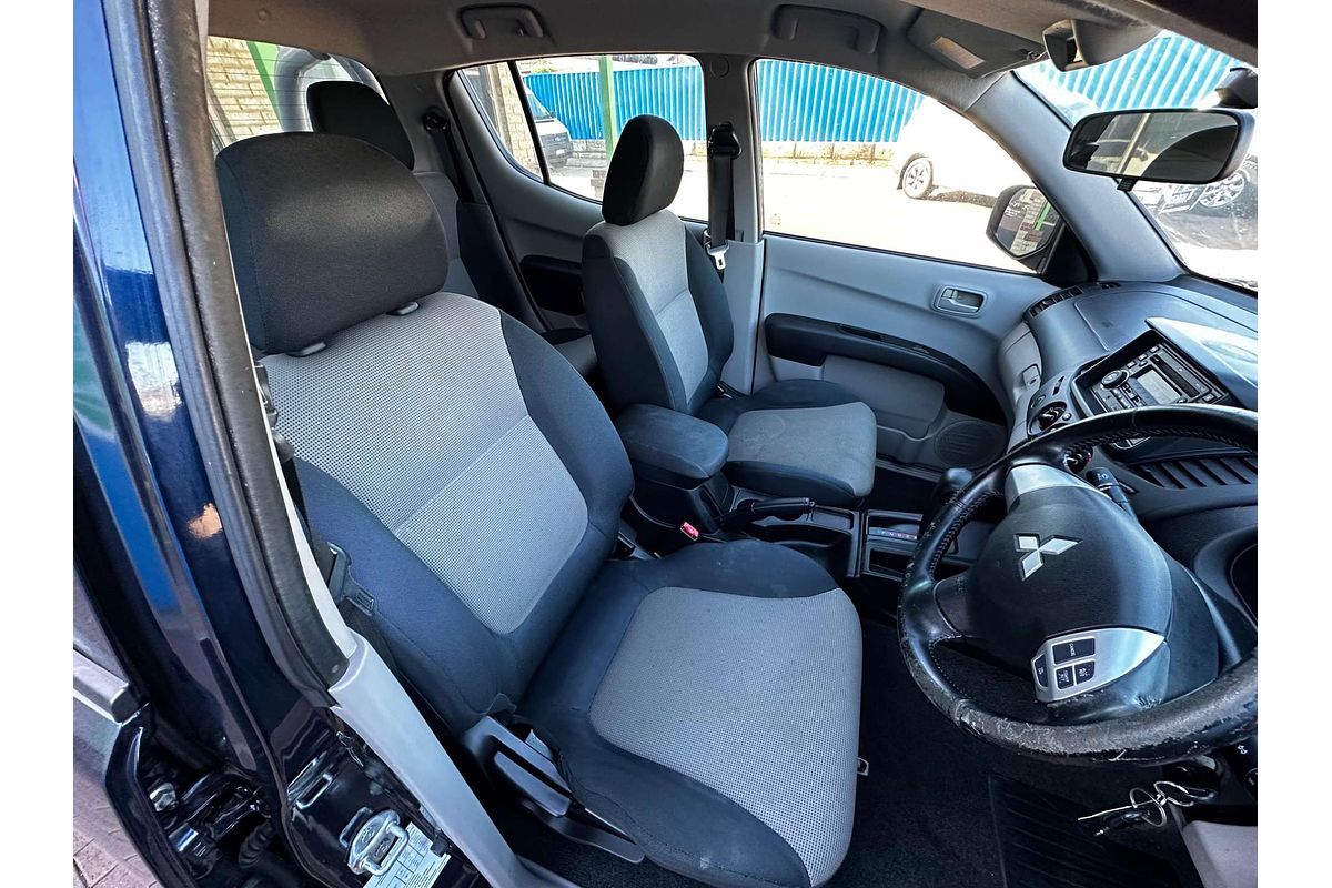 2011 Mitsubishi Triton GL-R MN Rear Wheel Drive