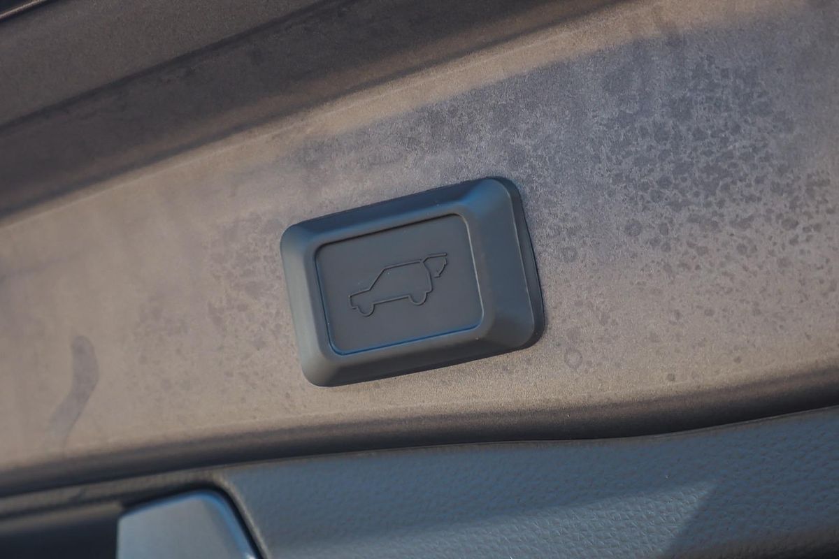 2023 Toyota RAV4 Cruiser AXAH54R