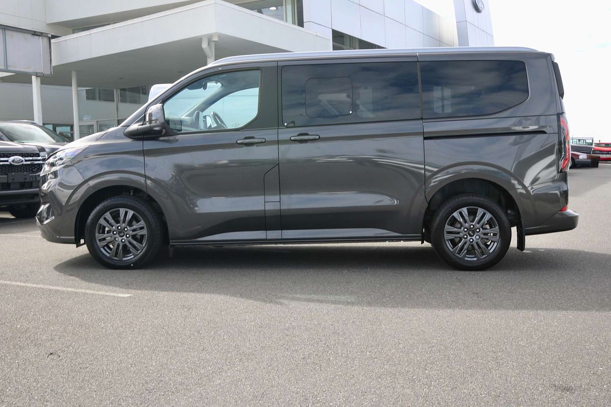 2024 Ford Tourneo Titanium X AV SWB