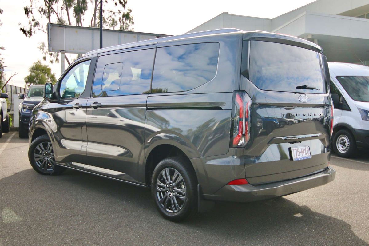 2024 Ford Tourneo Titanium X AV SWB