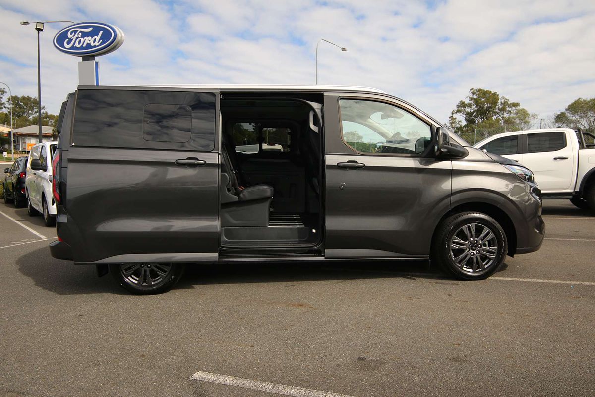 2024 Ford Tourneo Titanium X AV SWB