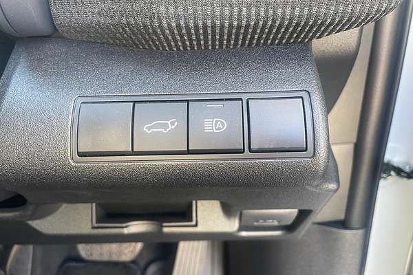 2023 Toyota bZ4X XEAM10R