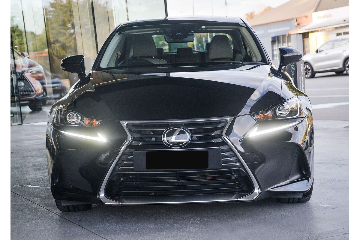 2017 Lexus IS IS200t Luxury ASE30R