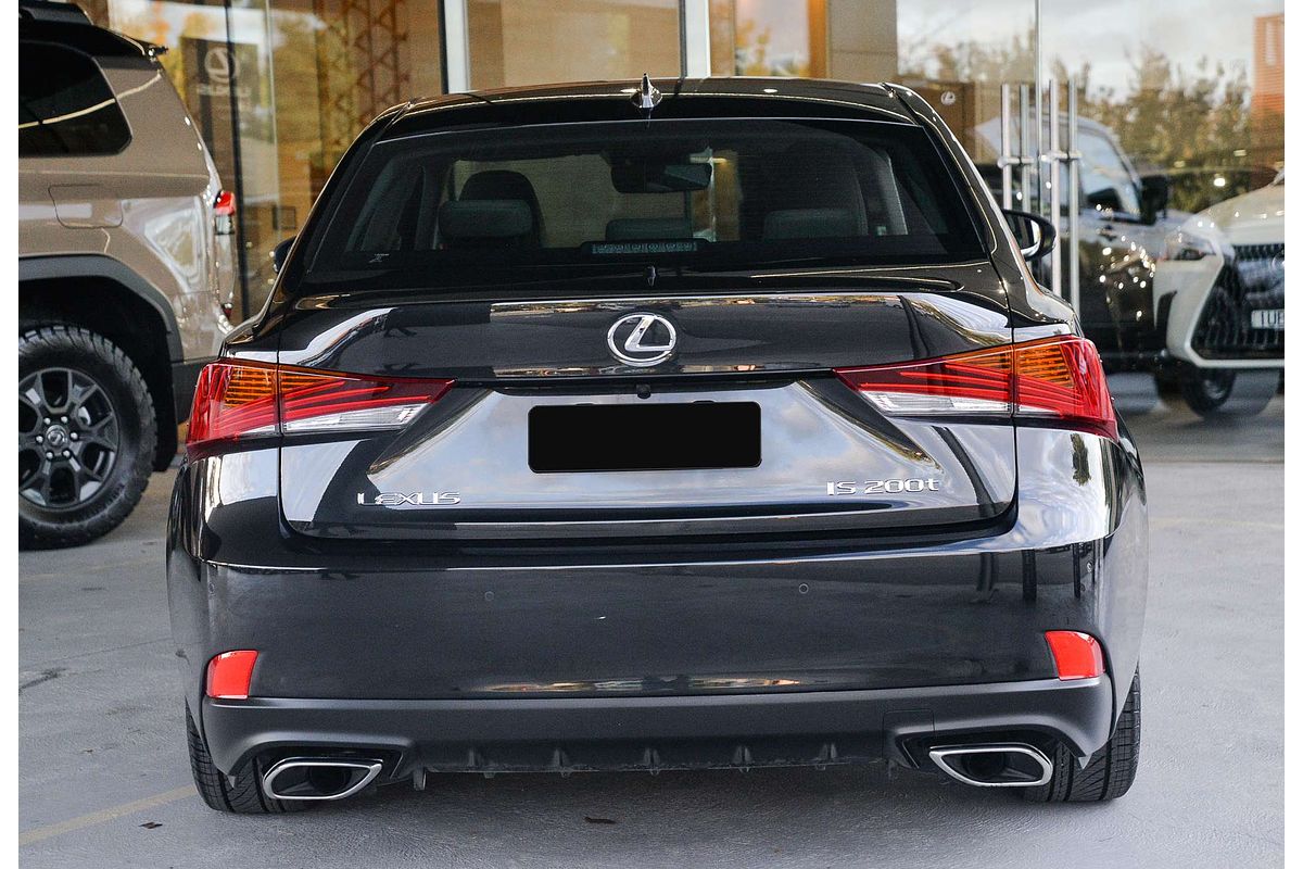 2017 Lexus IS IS200t Luxury ASE30R