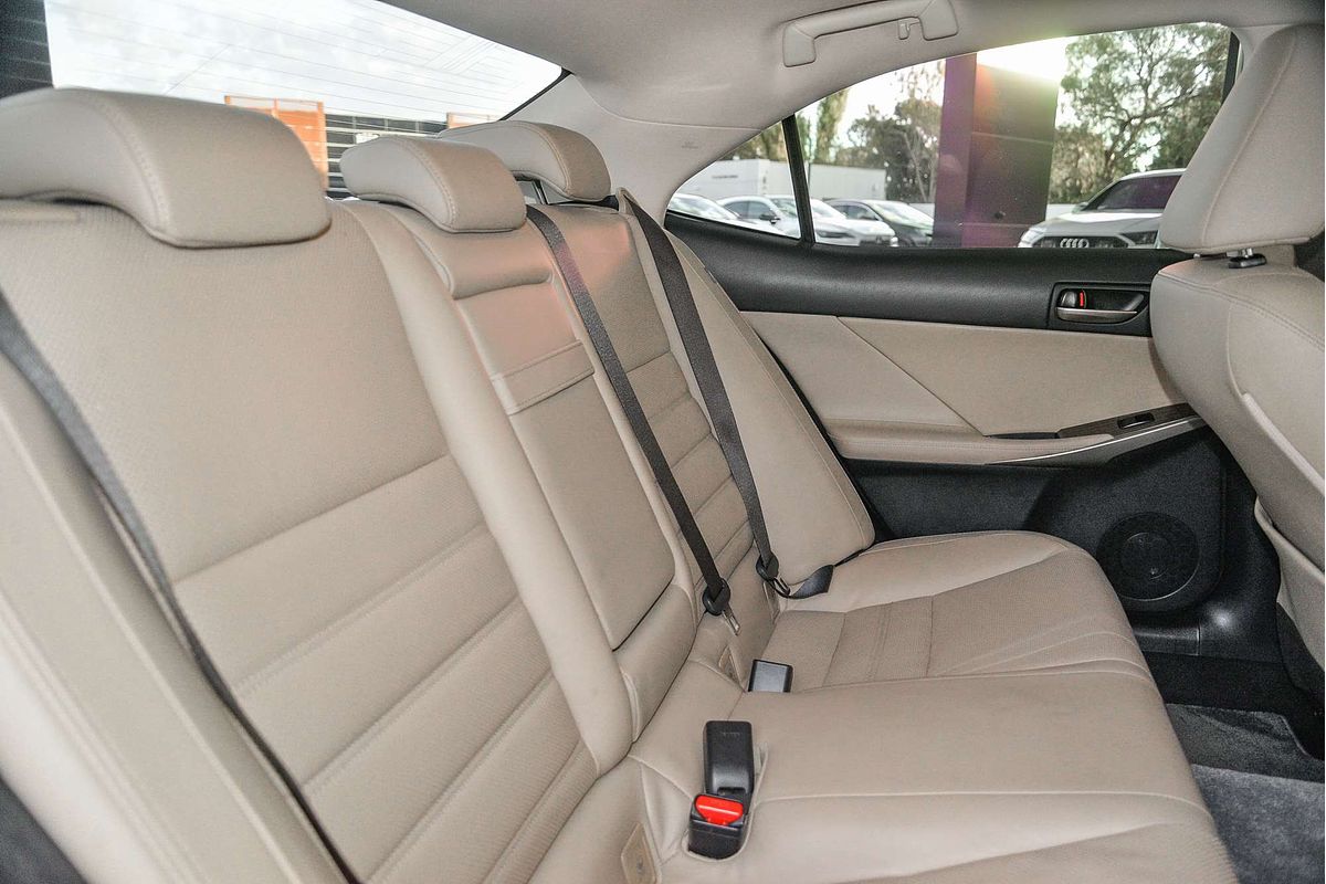 2017 Lexus IS IS200t Luxury ASE30R