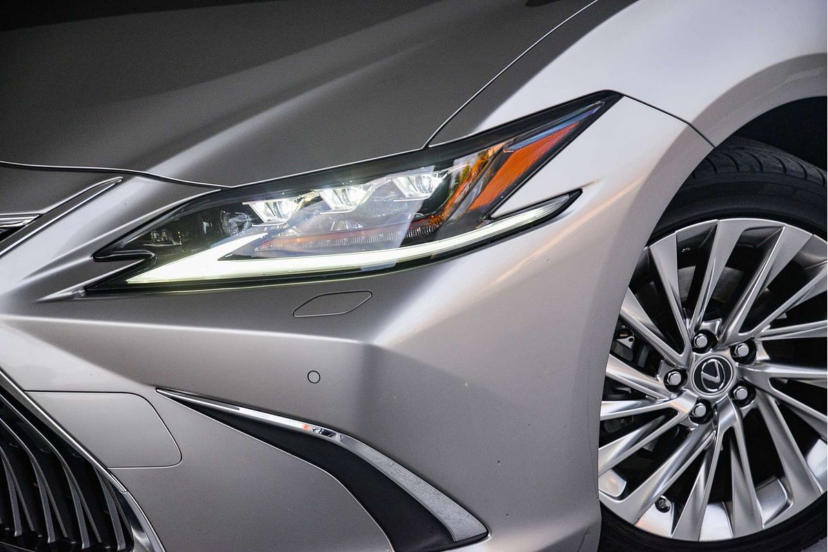 2020 Lexus ES ES300h Sports Luxury AXZH10R