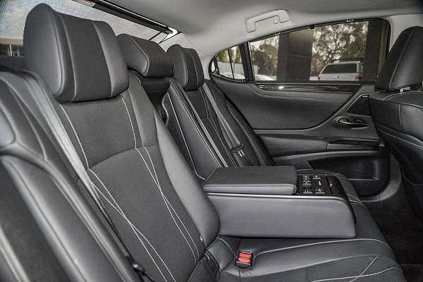2020 Lexus ES ES300h Sports Luxury AXZH10R