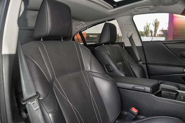 2020 Lexus ES ES300h Sports Luxury AXZH10R