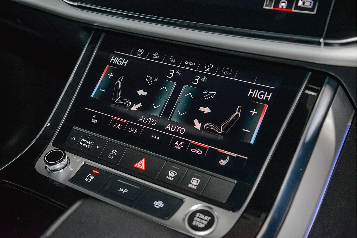 2023 Audi Q7 50 TDI S line 4M