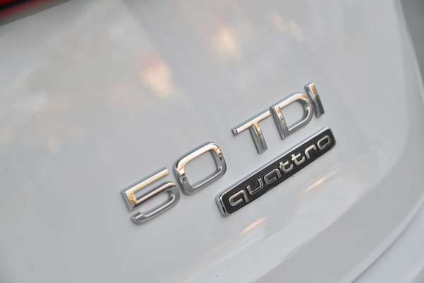 2023 Audi Q7 50 TDI S line 4M