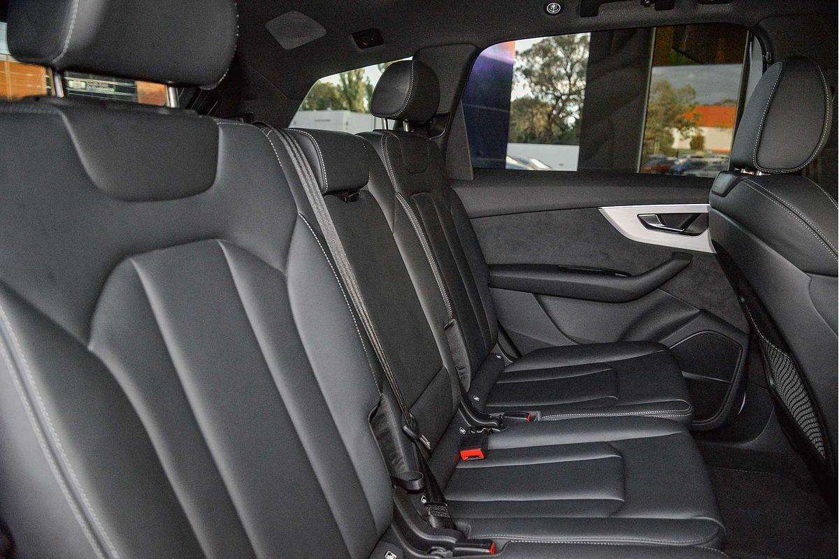 2023 Audi Q7 50 TDI S line 4M