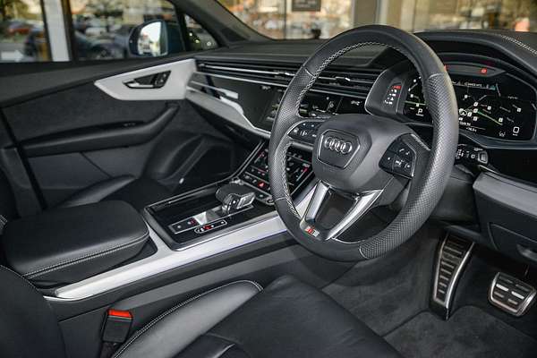2023 Audi Q7 50 TDI S line 4M