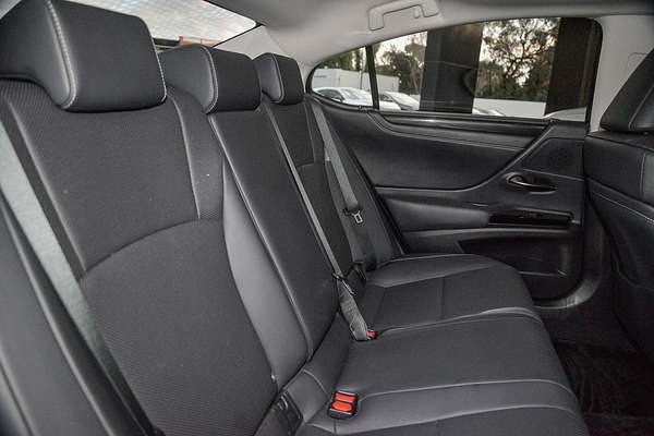 2021 Lexus ES ES300h Luxury AXZH10R