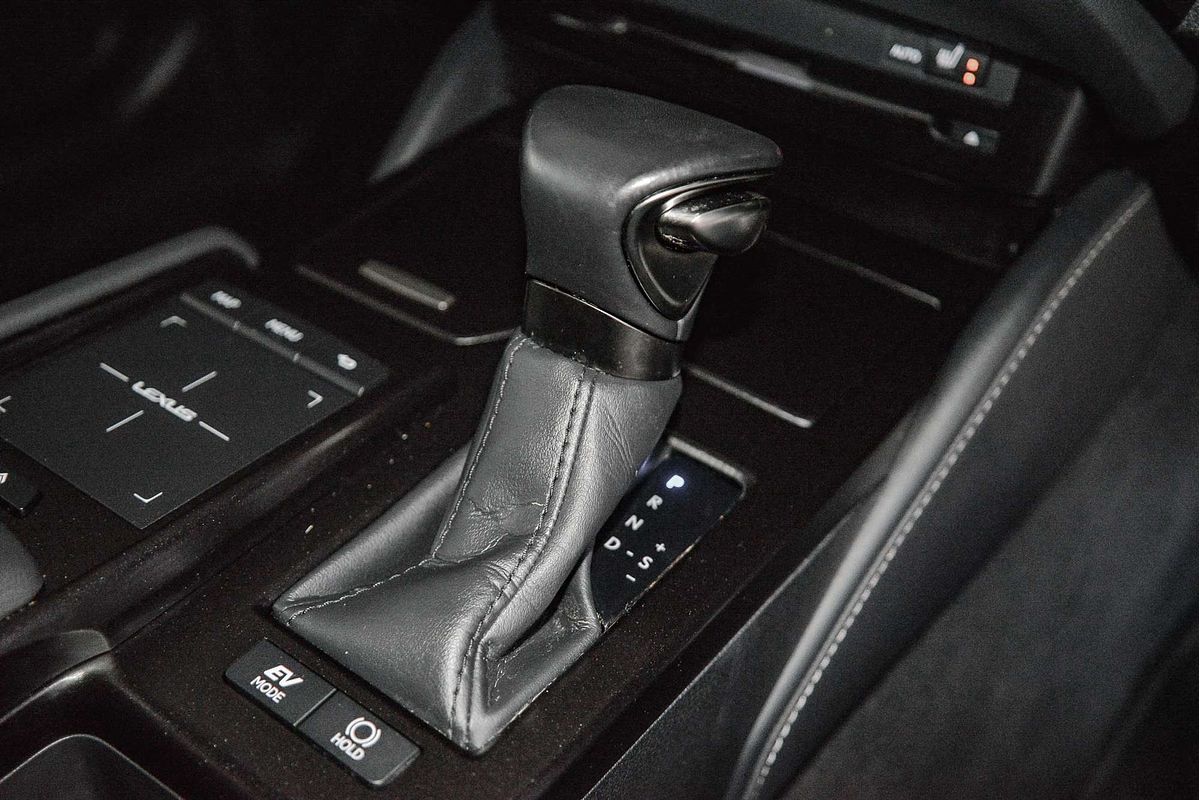 2021 Lexus ES ES300h Luxury AXZH10R