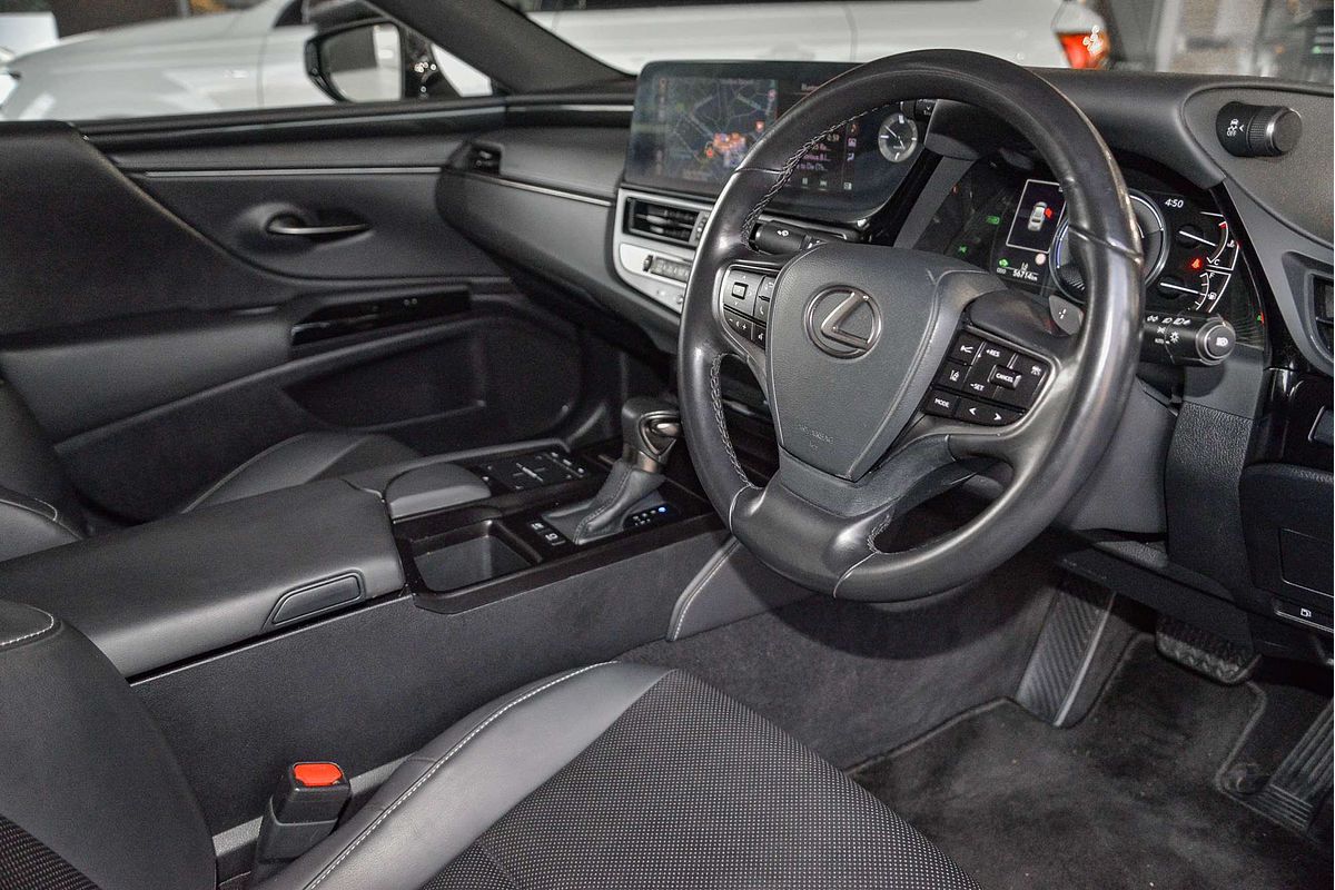 2021 Lexus ES ES300h Luxury AXZH10R