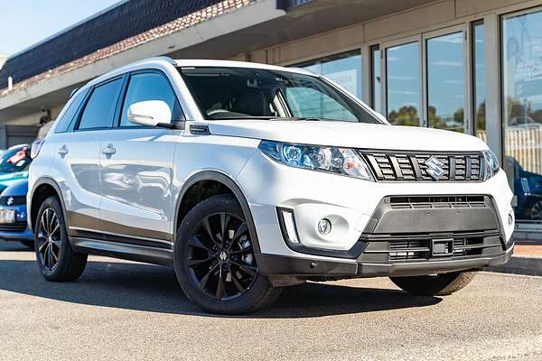 2023 Suzuki Vitara Turbo Shadow LY Series II