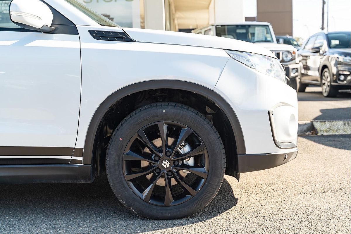 2023 Suzuki Vitara Turbo Shadow LY Series II