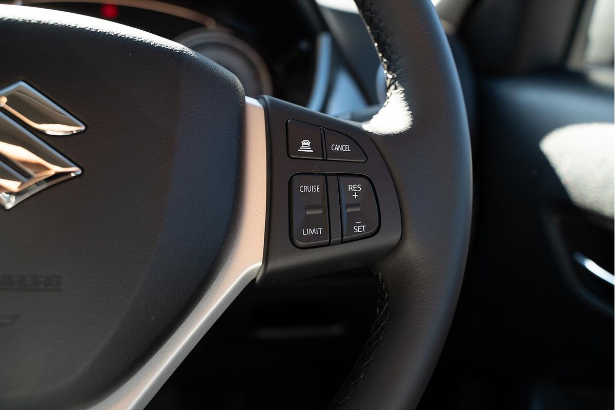 2023 Suzuki Vitara Turbo Shadow LY Series II