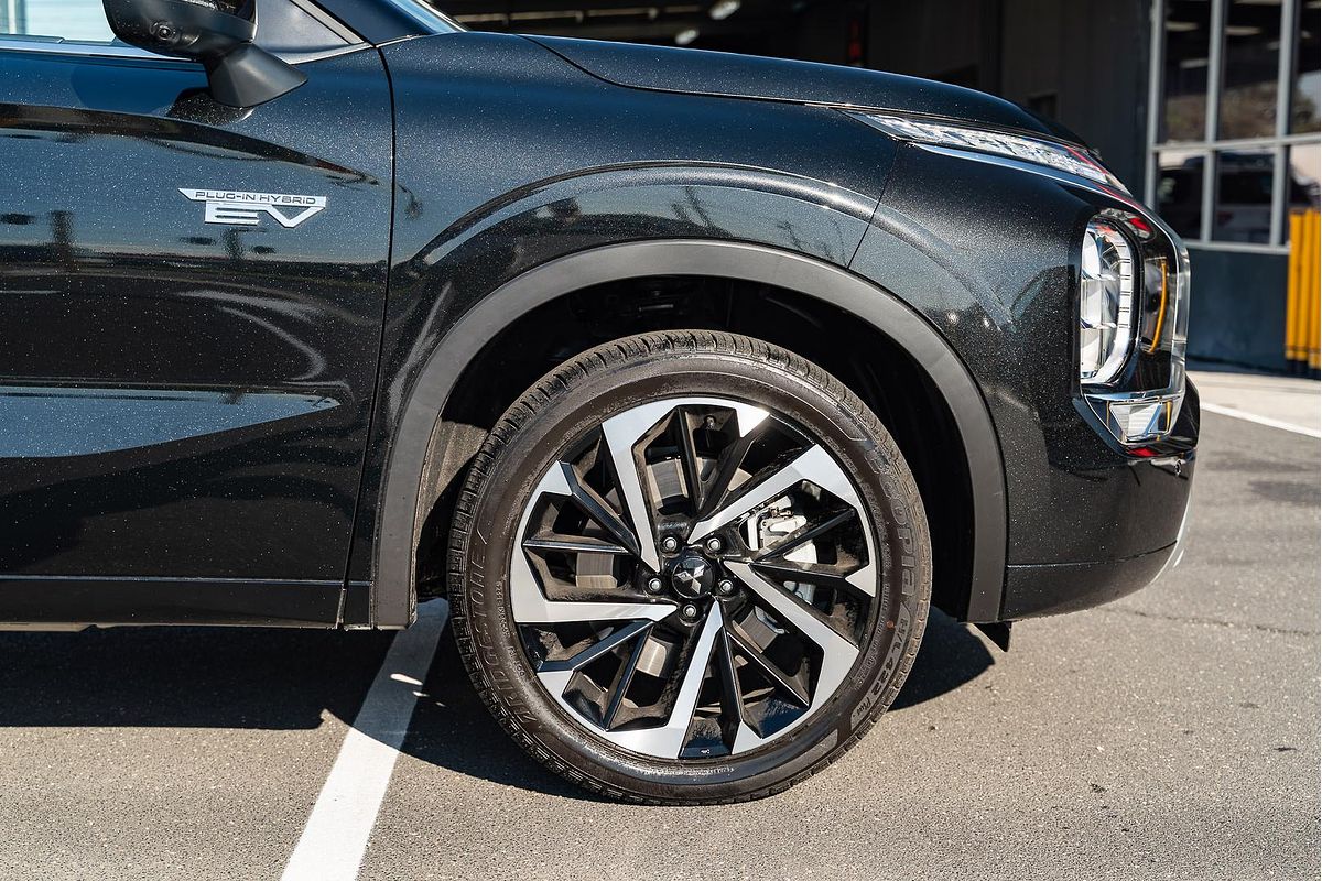 2024 Mitsubishi Outlander PHEV Exceed Tourer ZM