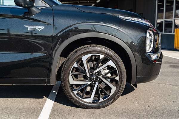 2024 Mitsubishi Outlander PHEV Exceed Tourer ZM