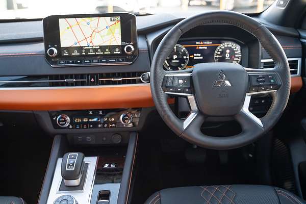2024 Mitsubishi Outlander PHEV Exceed Tourer ZM