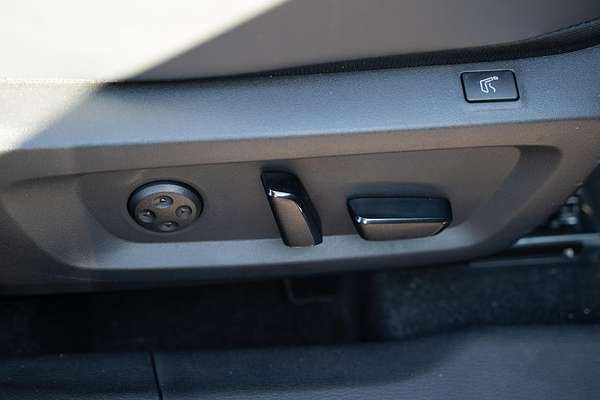 2024 Mitsubishi Outlander PHEV Exceed Tourer ZM
