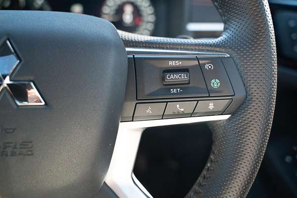 2024 Mitsubishi Outlander PHEV Exceed Tourer ZM