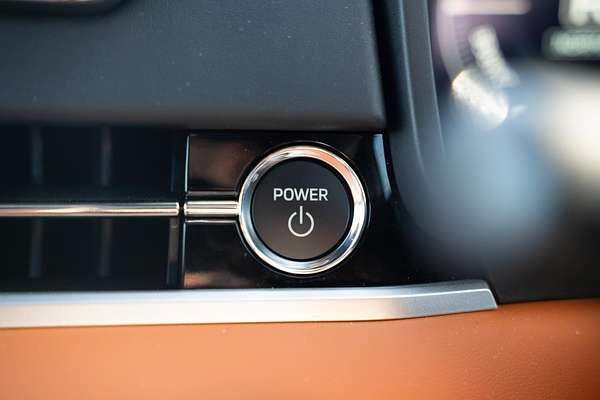 2024 Mitsubishi Outlander PHEV Exceed Tourer ZM