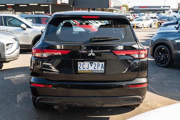 2025 Mitsubishi Outlander ES ZM
