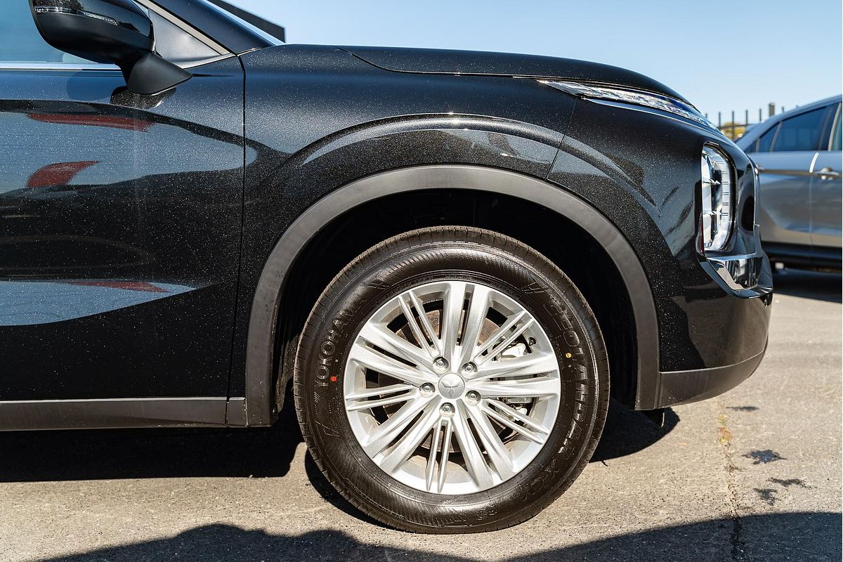 2025 Mitsubishi Outlander ES ZM