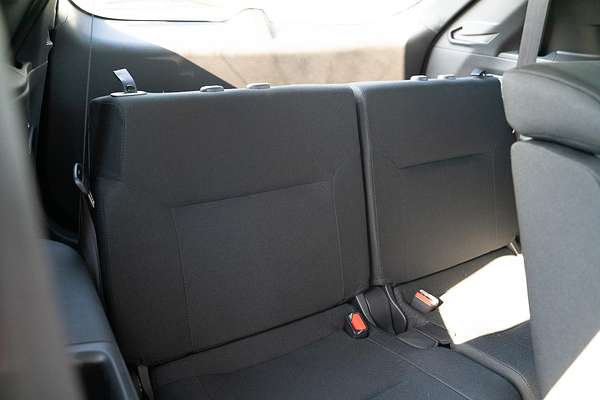 2025 Mitsubishi Outlander ES ZM