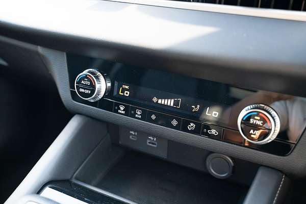 2025 Mitsubishi Outlander ES ZM