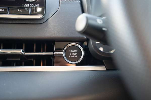 2025 Mitsubishi Outlander ES ZM