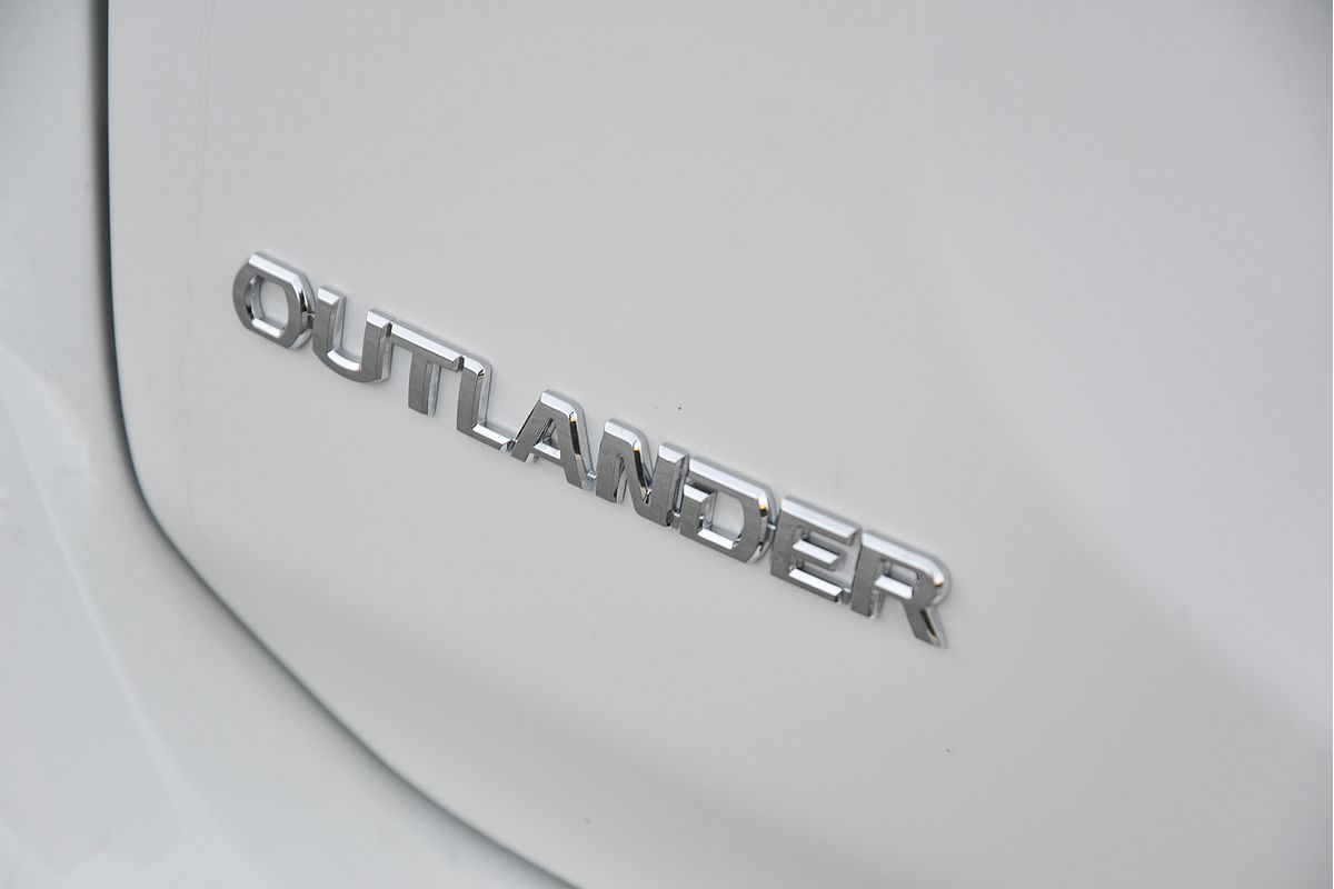 2021 Mitsubishi Outlander LS ZL