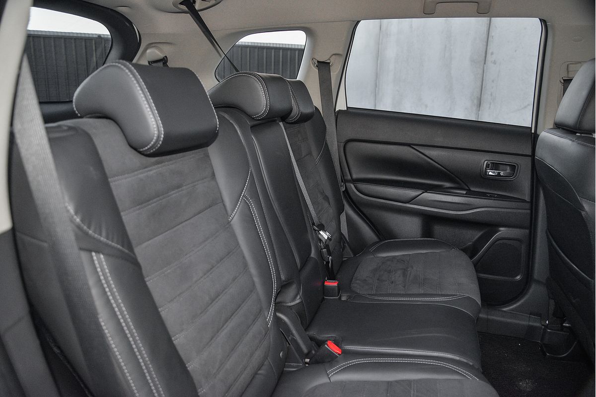 2021 Mitsubishi Outlander LS ZL