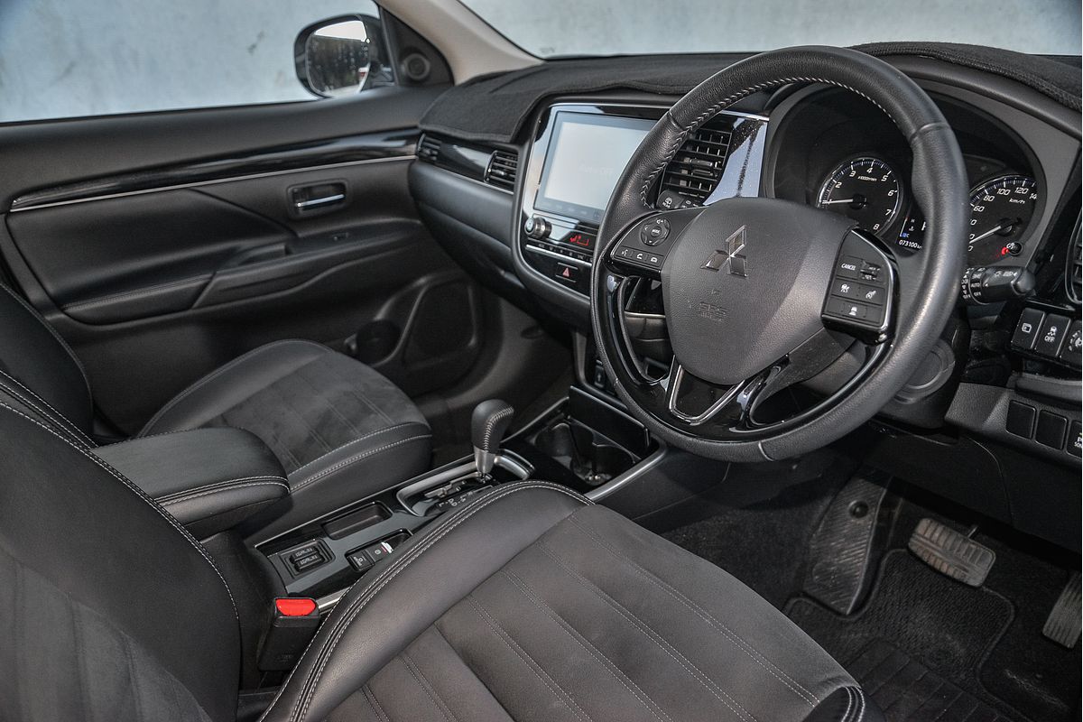 2021 Mitsubishi Outlander LS ZL