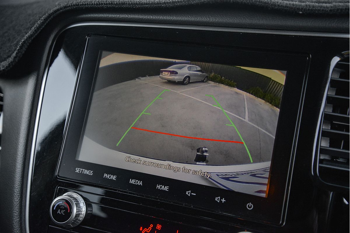 2021 Mitsubishi Outlander LS ZL